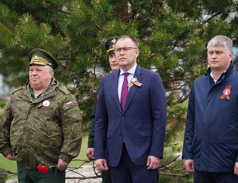 Илья Середюк поздравил с наступающим Днем Победы военнослужащих юргинской бригады