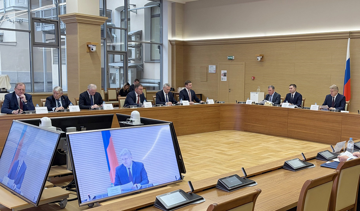 Илья Середюк принял участие в заседании Совета при полномочном представителе Президента России в СФО