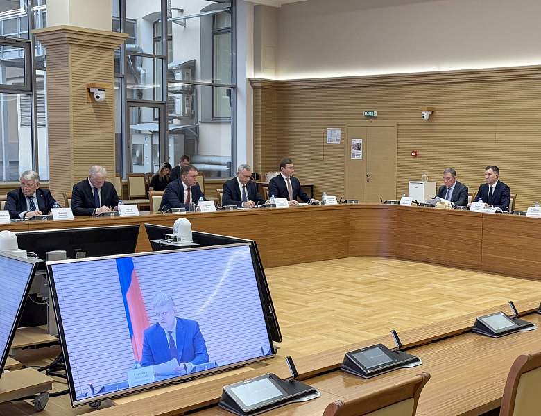 Илья Середюк принял участие в заседании Совета при полномочном представителе Президента России в СФО