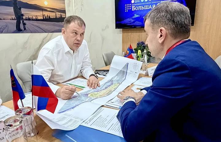 Губернатор Кузбасса Илья Середюк обсудил с инвесторами план создания транспортно-логистического центра в Новокузнецке