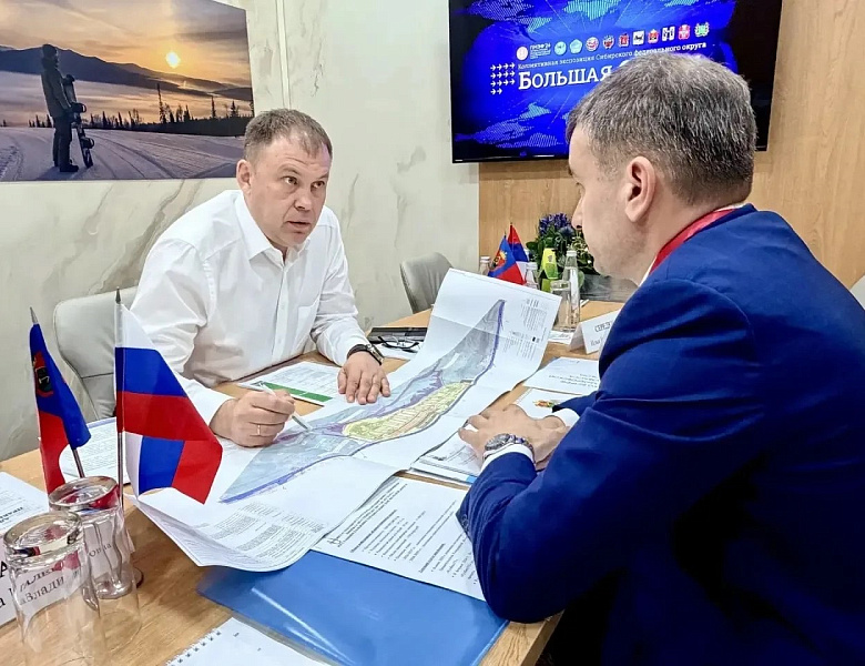 Губернатор Кузбасса Илья Середюк обсудил с инвесторами план создания транспортно-логистического центра в Новокузнецке
