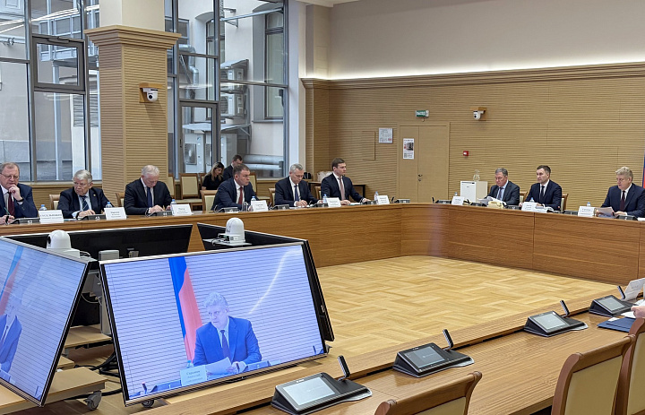 Илья Середюк принял участие в заседании Совета при полномочном представителе Президента России в СФО